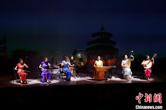 6日，“相約北京”奧林匹克文化節(jié)暨第22屆“相約北京”國(guó)際藝術(shù)節(jié)在京開幕?！?lt;a target='_blank' href='/'>中新社</a>記者 富田 攝