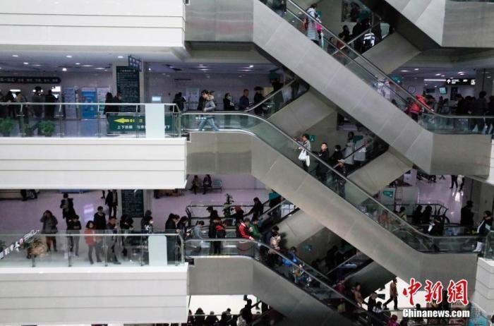 資料圖：某醫(yī)院門診樓。 <a target='_blank' href='/'>中新社</a>記者 殷立勤 攝&#xA;