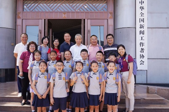 文縣東壩童聲合唱團(tuán)的孩子們?cè)谥袊?guó)記協(xié)。