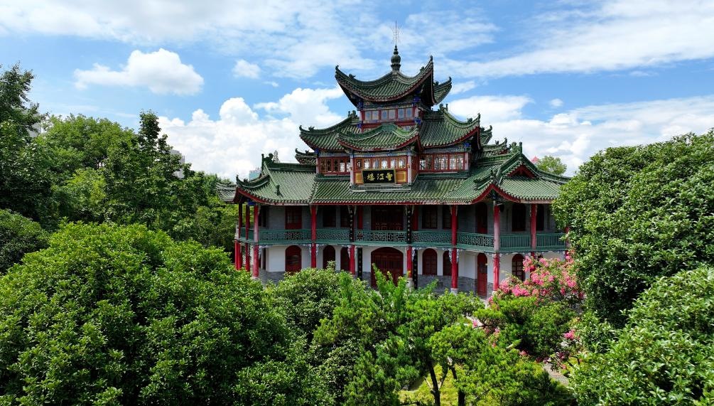 近日拍攝的陜西省漢中市博物館望江樓。新華社記者 劉瀟 攝