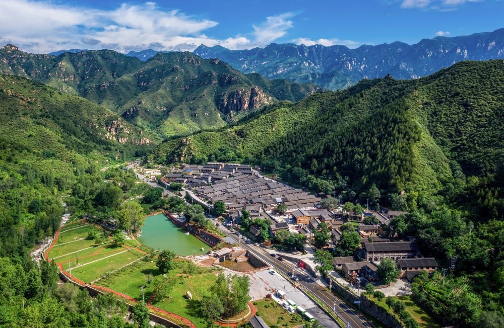 這是2021年7月23日拍攝的河北省阜平縣駱駝灣村景色（無人機照片）。新華社記者 朱旭東 攝