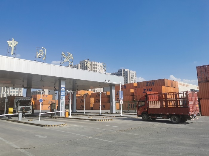 鄭州國際陸港海關(guān)監(jiān)管場所。鄭州車站海關(guān)供圖