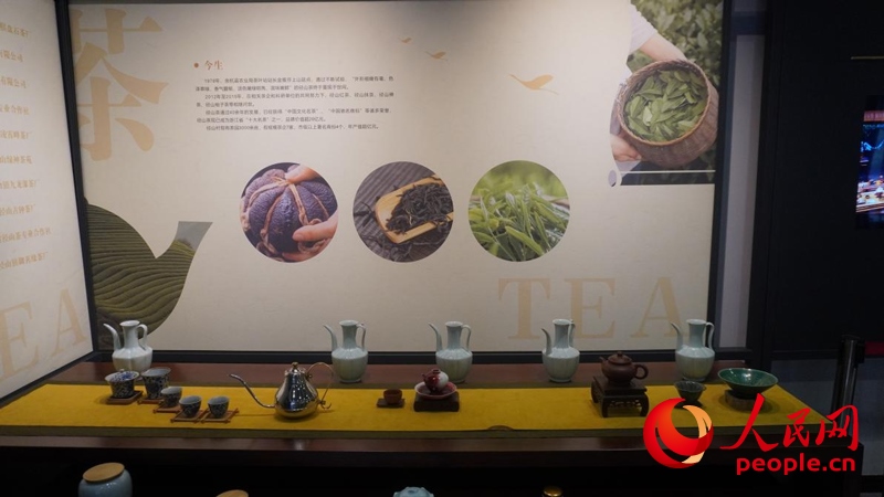 余杭區(qū)徑山鎮(zhèn)徑山村鄉(xiāng)村客廳的文創(chuàng)館。人民網肖聰聰攝