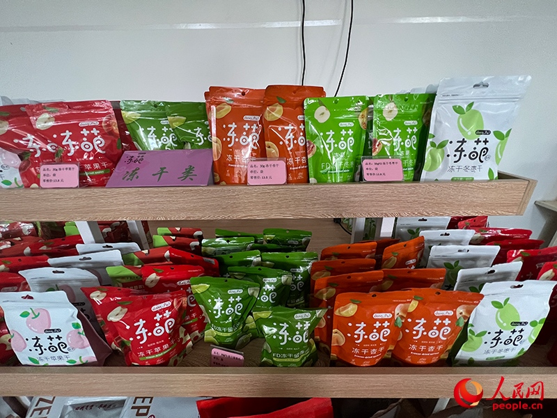 各種凍干食品。人民網(wǎng)記者 常雪梅攝