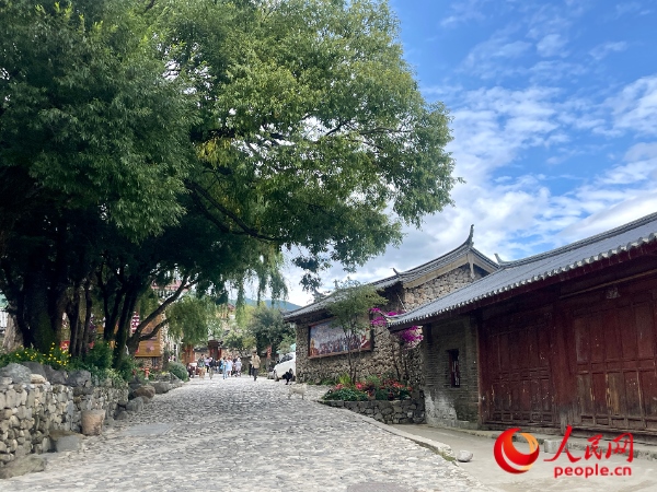 玉湖村村景。人民網(wǎng) 周靜圓攝