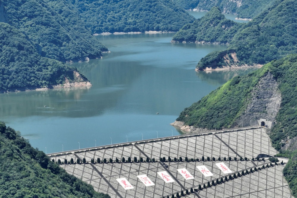 這是黑河金盆水庫（2023年7月16日攝，無人機照片）。新華社記者 邵瑞 攝