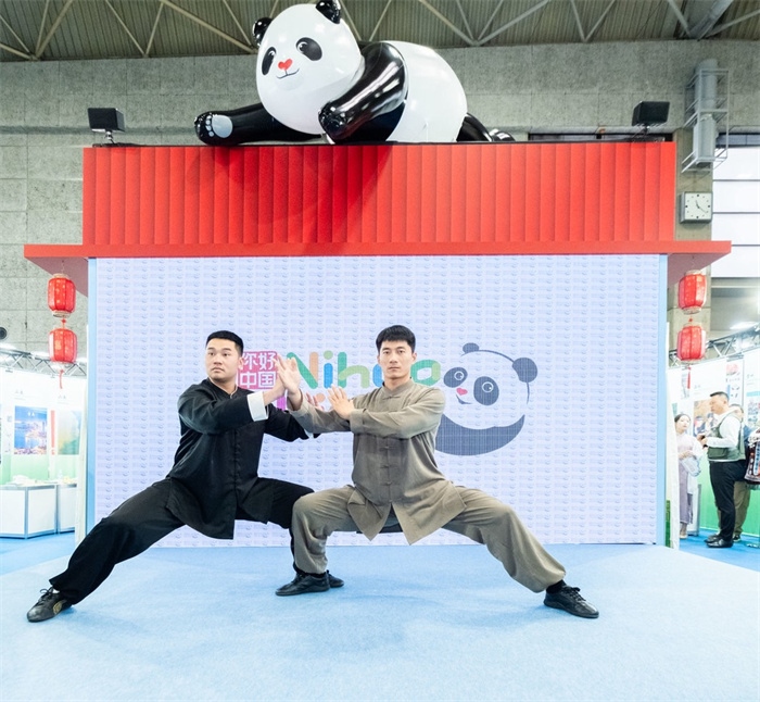 日本國(guó)際旅游博覽會(huì)期間中國(guó)展館的太極拳表演。圖片由中國(guó)駐東京旅游辦事處提供