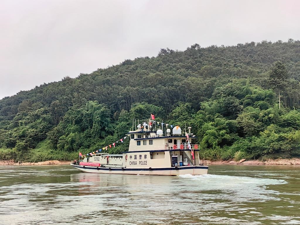 中方53102艇途經(jīng)關(guān)累港水域。（云南省公安廳水上巡邏總隊(duì)供圖）