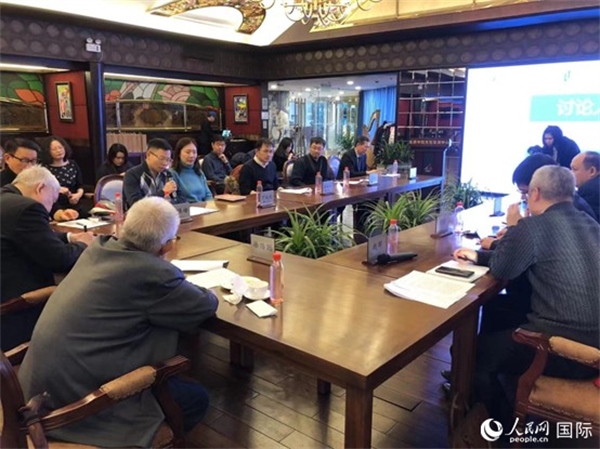 與會(huì)專家學(xué)者就拉美局勢(shì)和中拉關(guān)系展開討論。人民網(wǎng)記者 趙健攝
