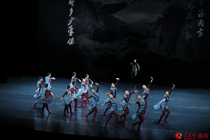 《詩憶東坡》美國巡演將持續(xù)2周，在華盛頓、紐約進行共計8場演出。人民網(wǎng)記者 李志偉攝