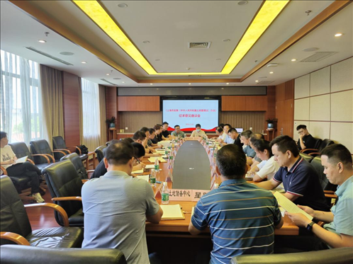嘉定區(qū)安亭鎮(zhèn)基層立法聯(lián)系點召開《上海市實施〈中華人民共和國土地管理法〉辦法》征求意見座談會。上海市司法局供圖