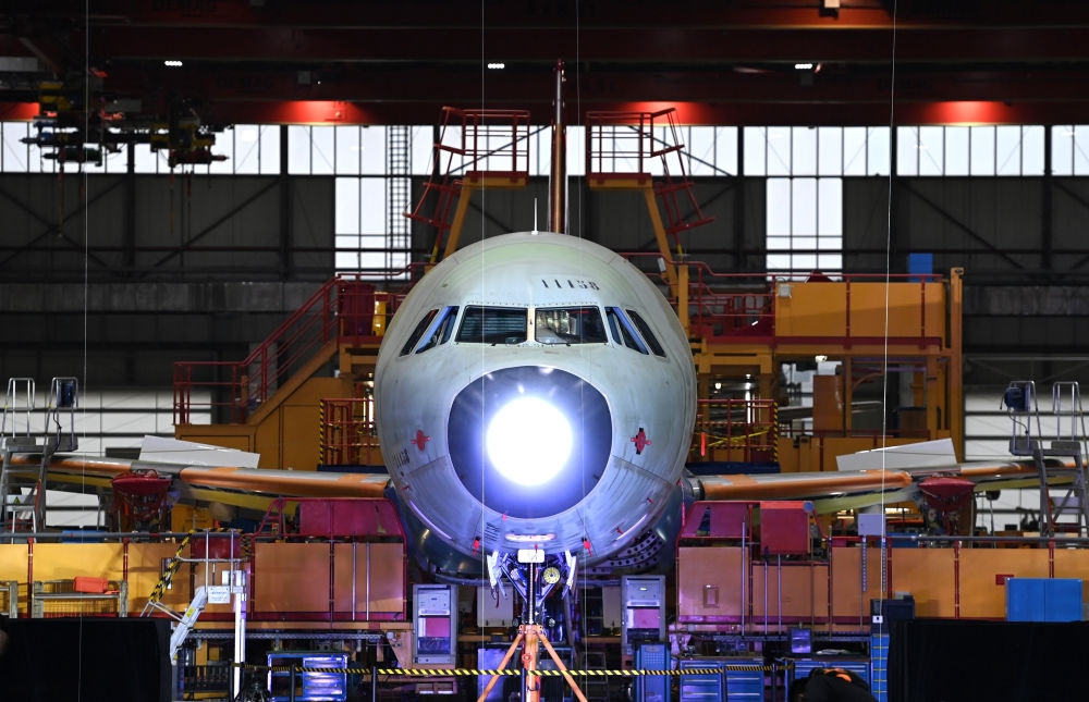 2022年11月9日，在空客天津總裝線，其首架空客A321飛機(jī)上線開始總裝。新華社記者 趙子碩 攝