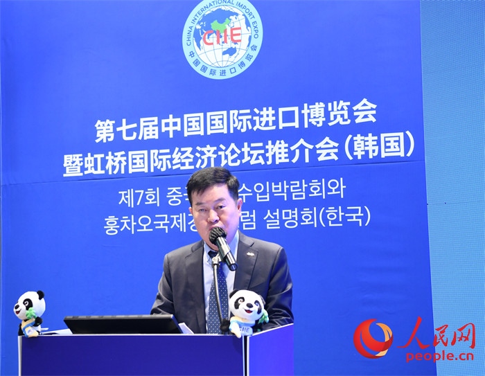 韓國貿(mào)易協(xié)會(huì)專務(wù)理事金高鉉發(fā)言。 人民網(wǎng) 程安康攝