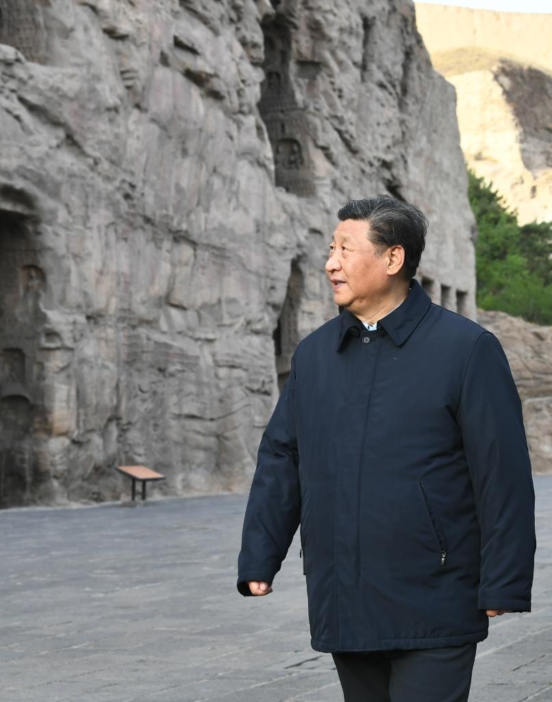 2020年5月11日，習(xí)近平總書記在山西云岡石窟實(shí)地了解歷史文化遺產(chǎn)保護(hù)情況。新華社記者 謝環(huán)馳 攝