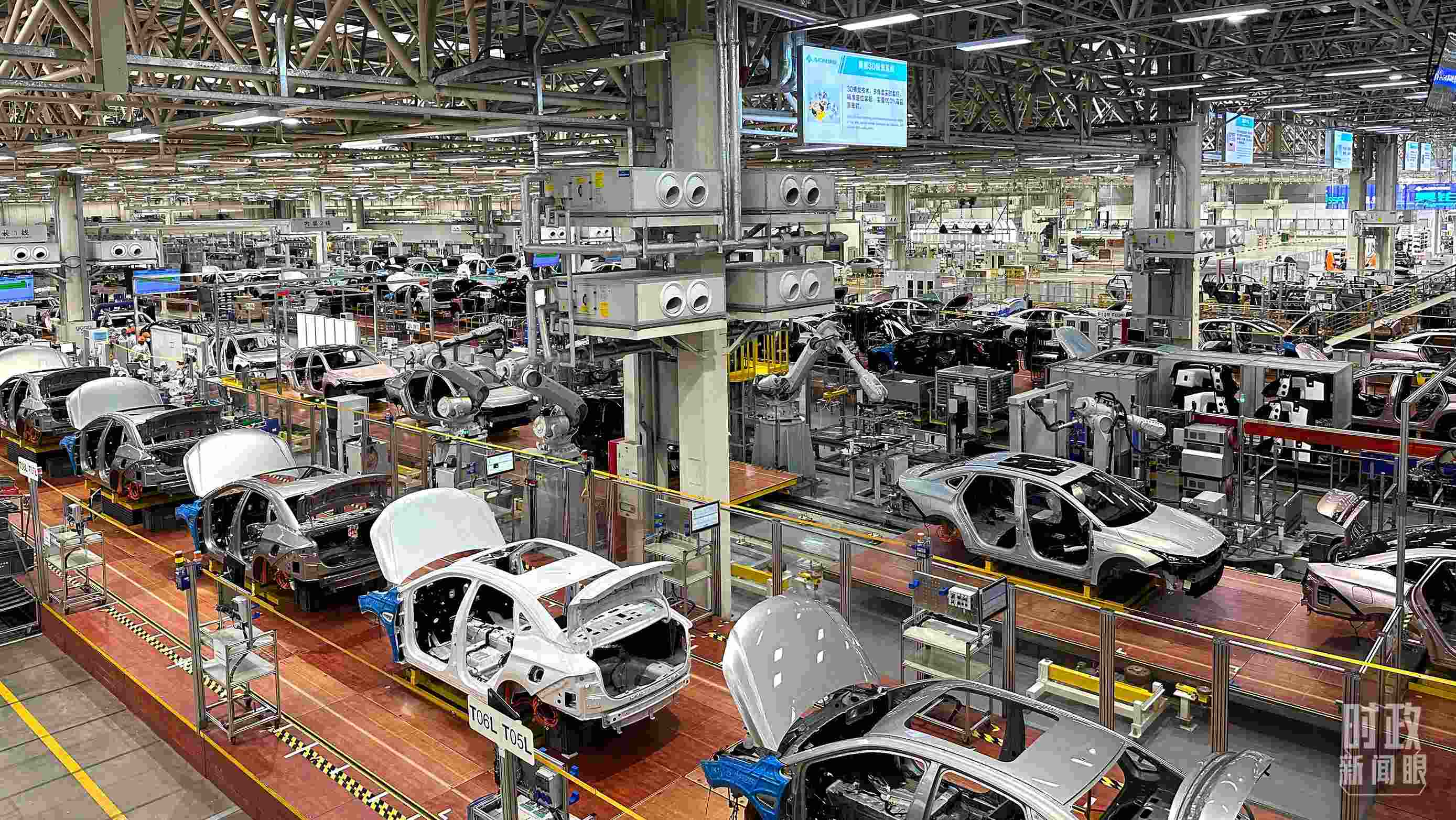 廣州廣汽埃安總裝車間智能生產(chǎn)線。2023年4月，習(xí)近平曾到這里考察。（總臺央視記者趙化拍攝）