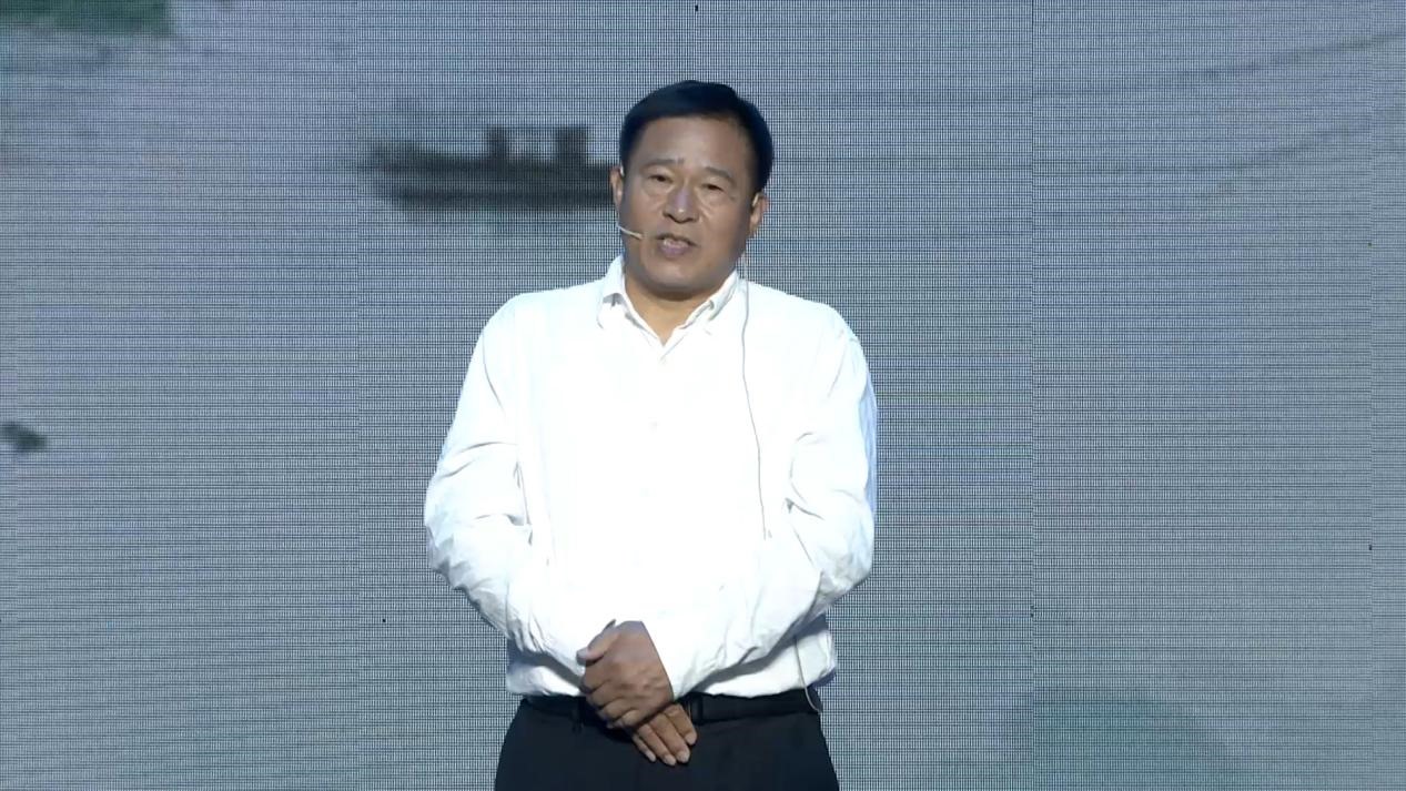 浙江大學藝術(shù)與考古學院教授林留根現(xiàn)場講述。