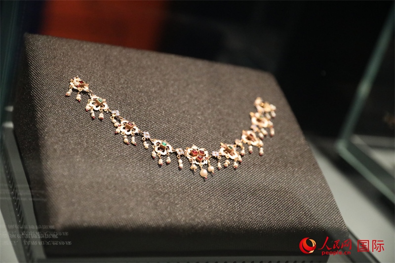 展覽“傳奇之旅：馬可·波羅與絲綢之路上的世界”展品。人民網(wǎng) 殷韜攝