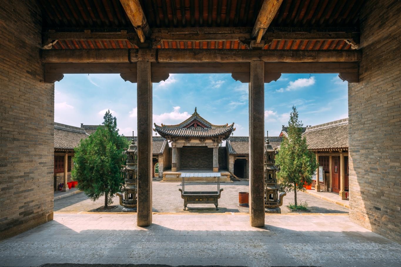 高平市王報(bào)村二郎廟金代戲臺(tái)。蘇唐詩(shī)攝