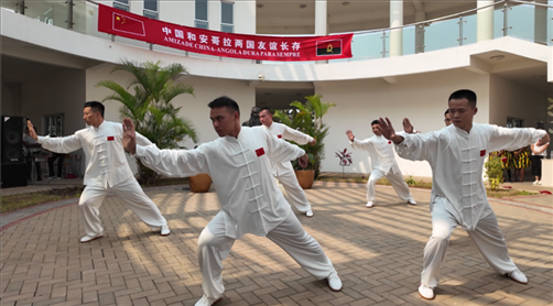 武術(shù)表演《武風(fēng)琳瑯》。內(nèi)圖大學(xué)孔子學(xué)院供圖