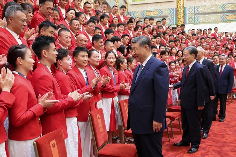 2024年8月20日，習(xí)近平總書記在人民大會(huì)堂接見第33屆夏季奧林匹克運(yùn)動(dòng)會(huì)中國(guó)體育代表團(tuán)全體成員。