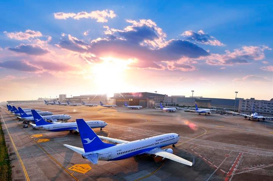 這是如今廈門(mén)航空的機(jī)隊(duì)照片。（廈門(mén)航空有限公司供圖）