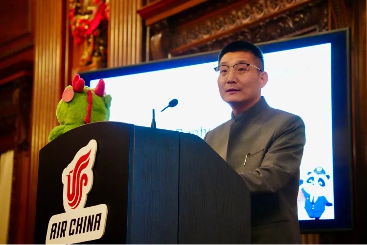 國航倫敦營業(yè)部總經(jīng)理夏寶輝致辭。吳若鳴攝