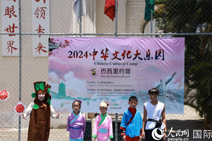 話劇《司馬光砸缸》演繹了中國家喻戶曉的兒童故事。人民網(wǎng)記者 陳海琪攝