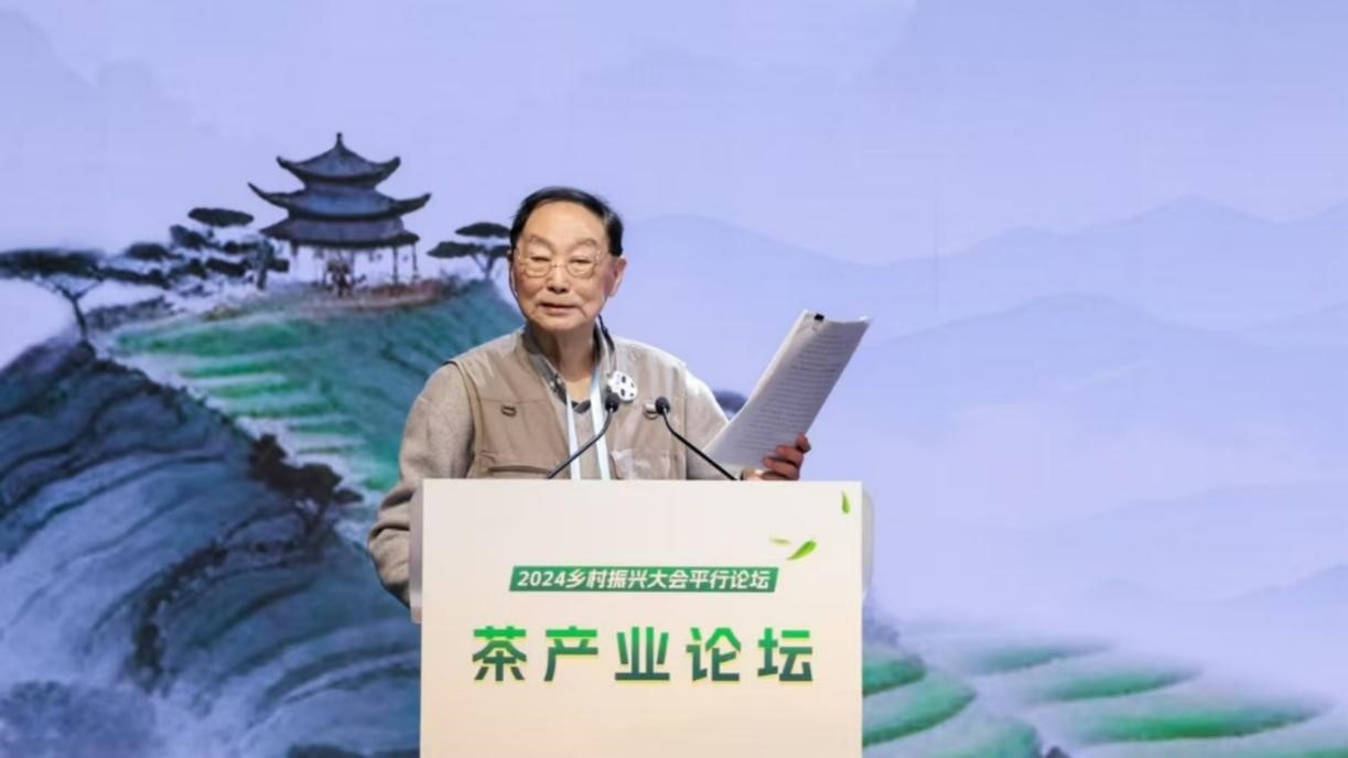 全國農(nóng)業(yè)科技創(chuàng)業(yè)創(chuàng)新聯(lián)盟主席，原國務院參事、國務院扶貧辦主任、農(nóng)業(yè)部副部長劉堅發(fā)言