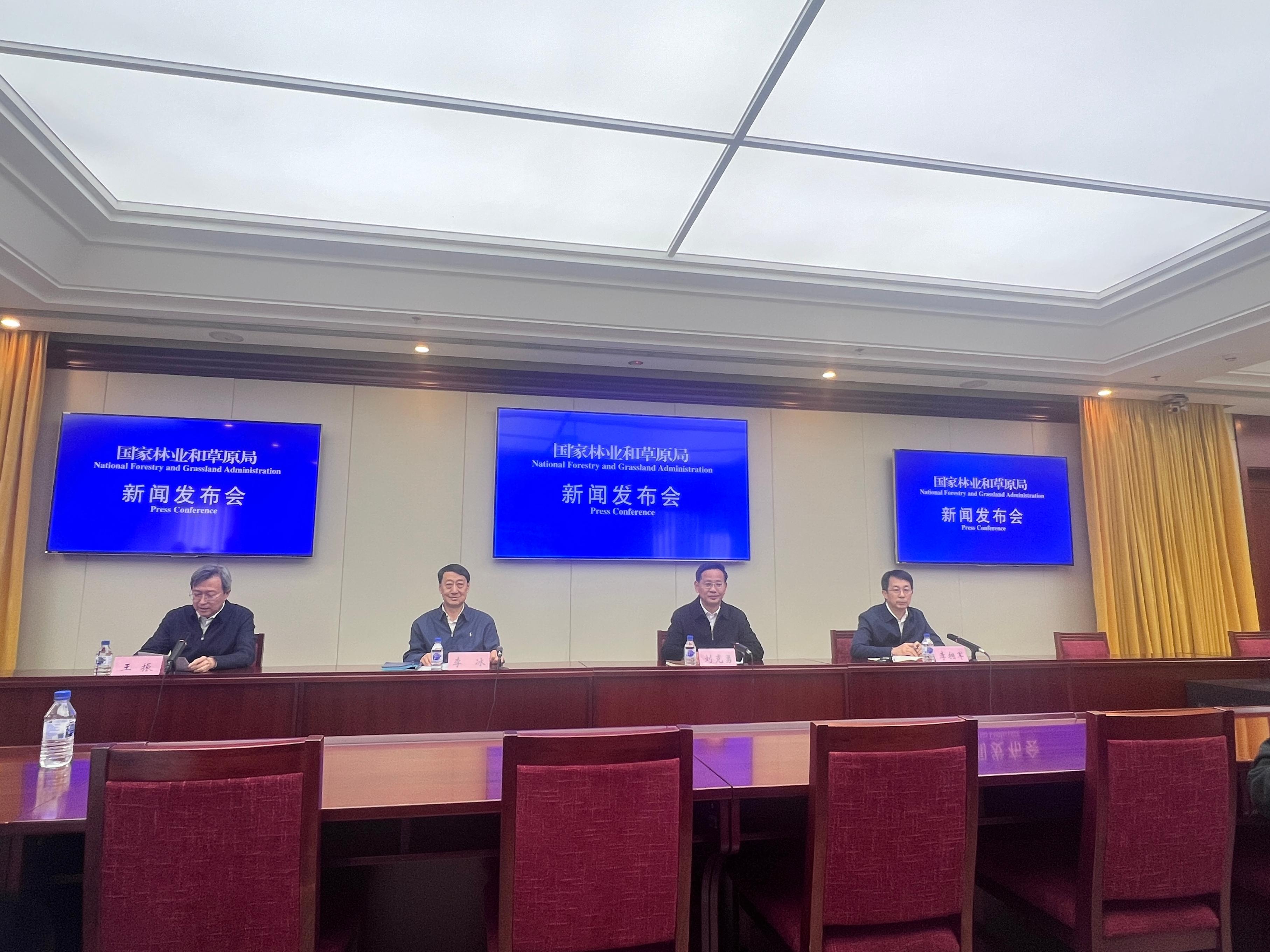 12月例行新聞發(fā)布會現(xiàn)場。人民網(wǎng) 歐陽易佳攝