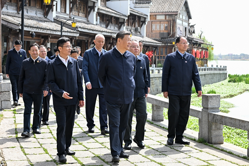 2024年3月19日，習(xí)近平總書記在湖南常德河街考察。
