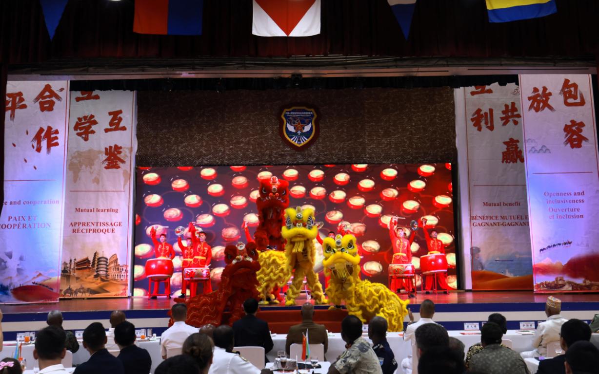 舞獅表演《金獅送?！?。主辦方供圖