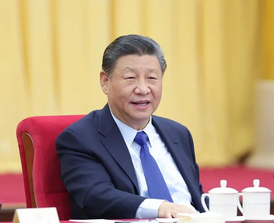 2024年3月6日，習(xí)近平看望參加全國政協(xié)十四屆二次會議的民革、科技界、環(huán)境資源界委員，并參加聯(lián)組會，聽取意見和建議。新華社發(fā)（盛佳鵬攝）