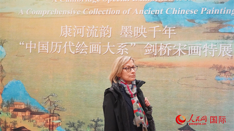 宋畫特展吸引英國(guó)學(xué)者。徐量攝
