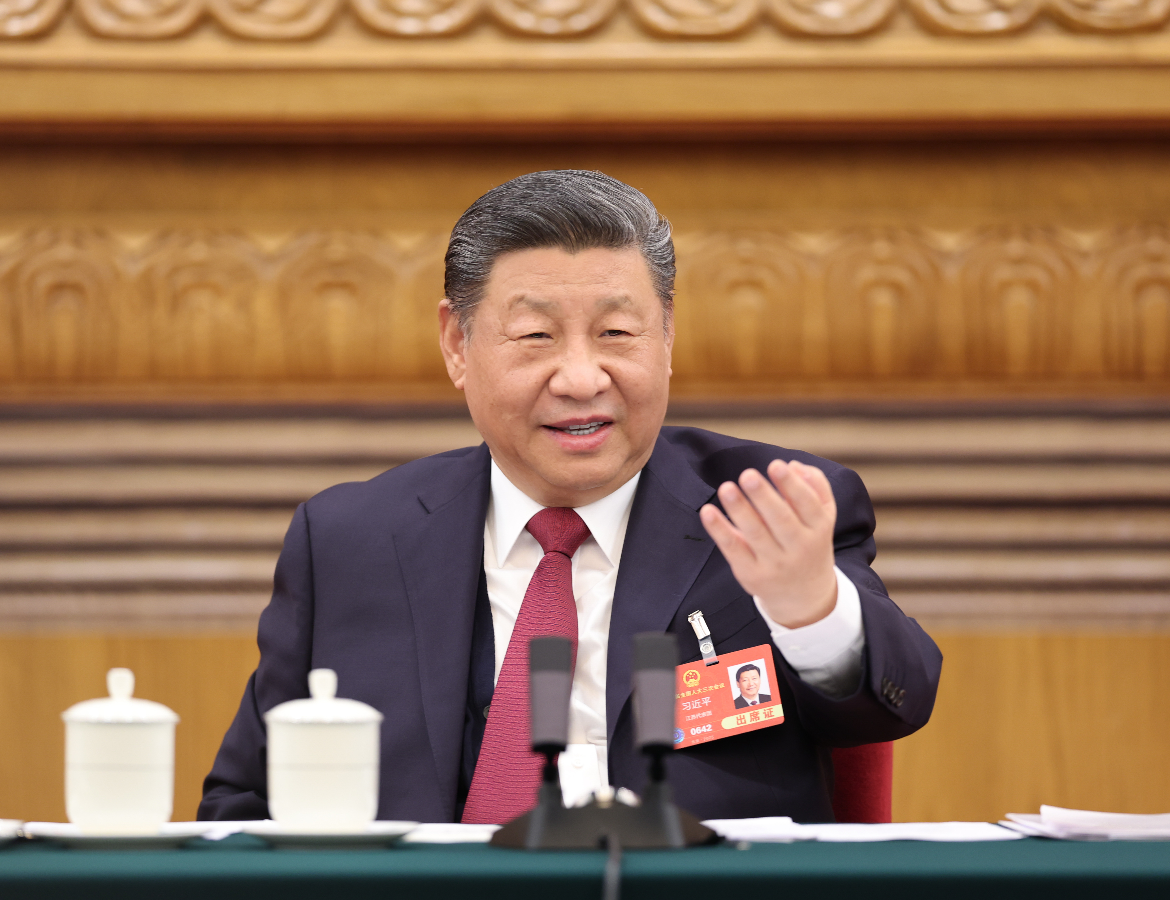 △3月5日下午，中共中央總書記、國(guó)家主席、中央軍委主席習(xí)近平參加他所在的十四屆全國(guó)人大三次會(huì)議江蘇代表團(tuán)審議。